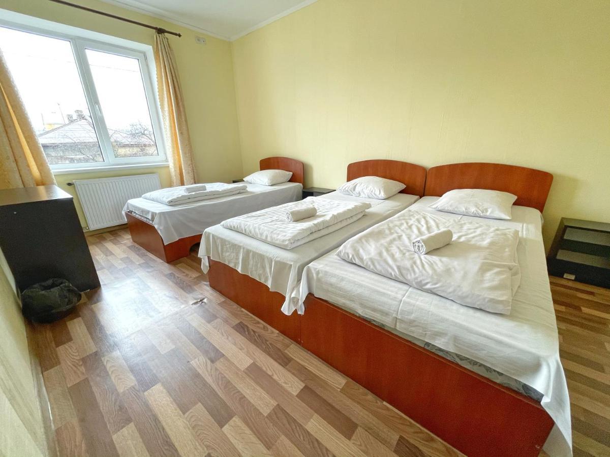 Guest House Lviv Exterior photo