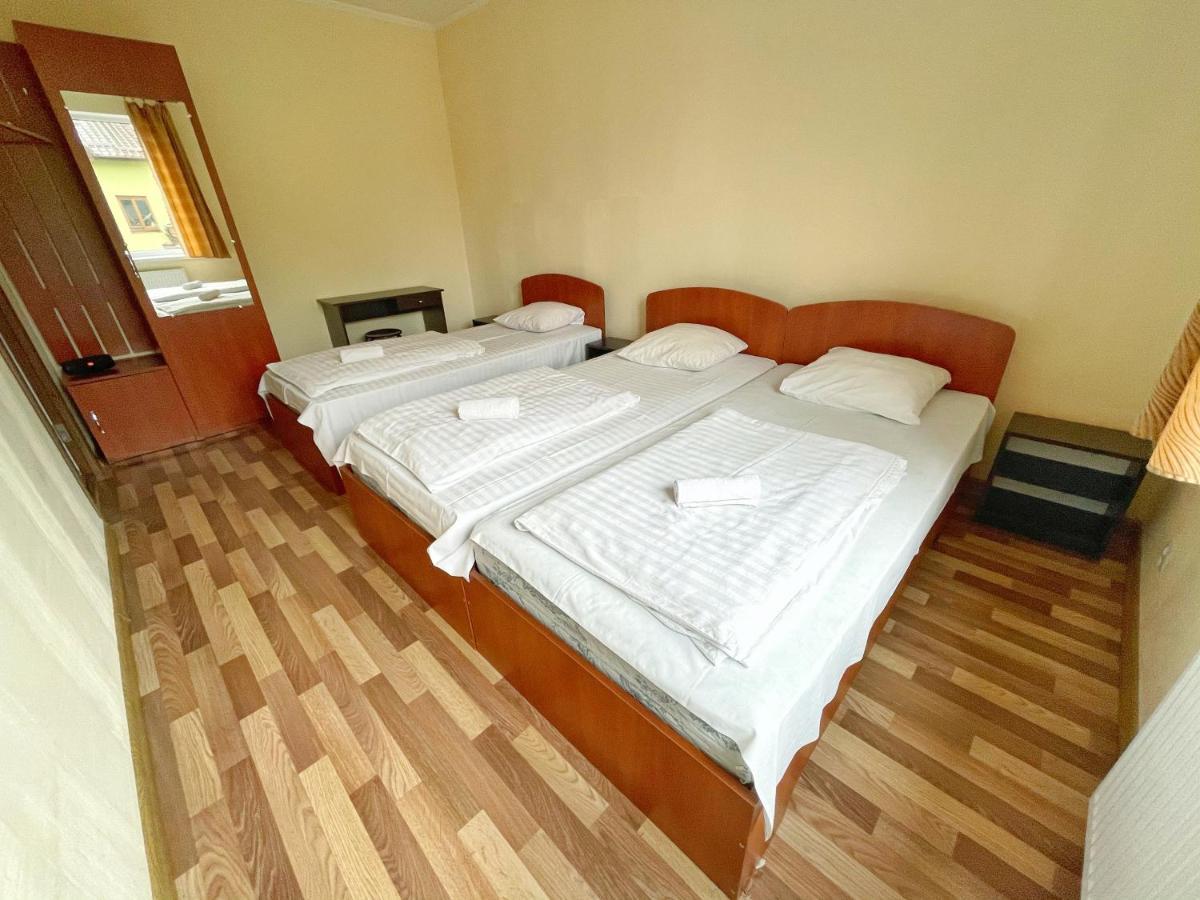 Guest House Lviv Exterior photo