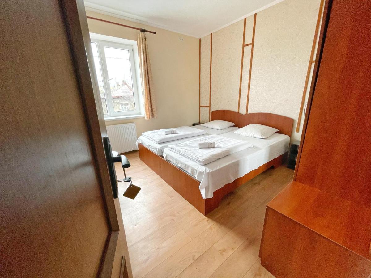 Guest House Lviv Exterior photo